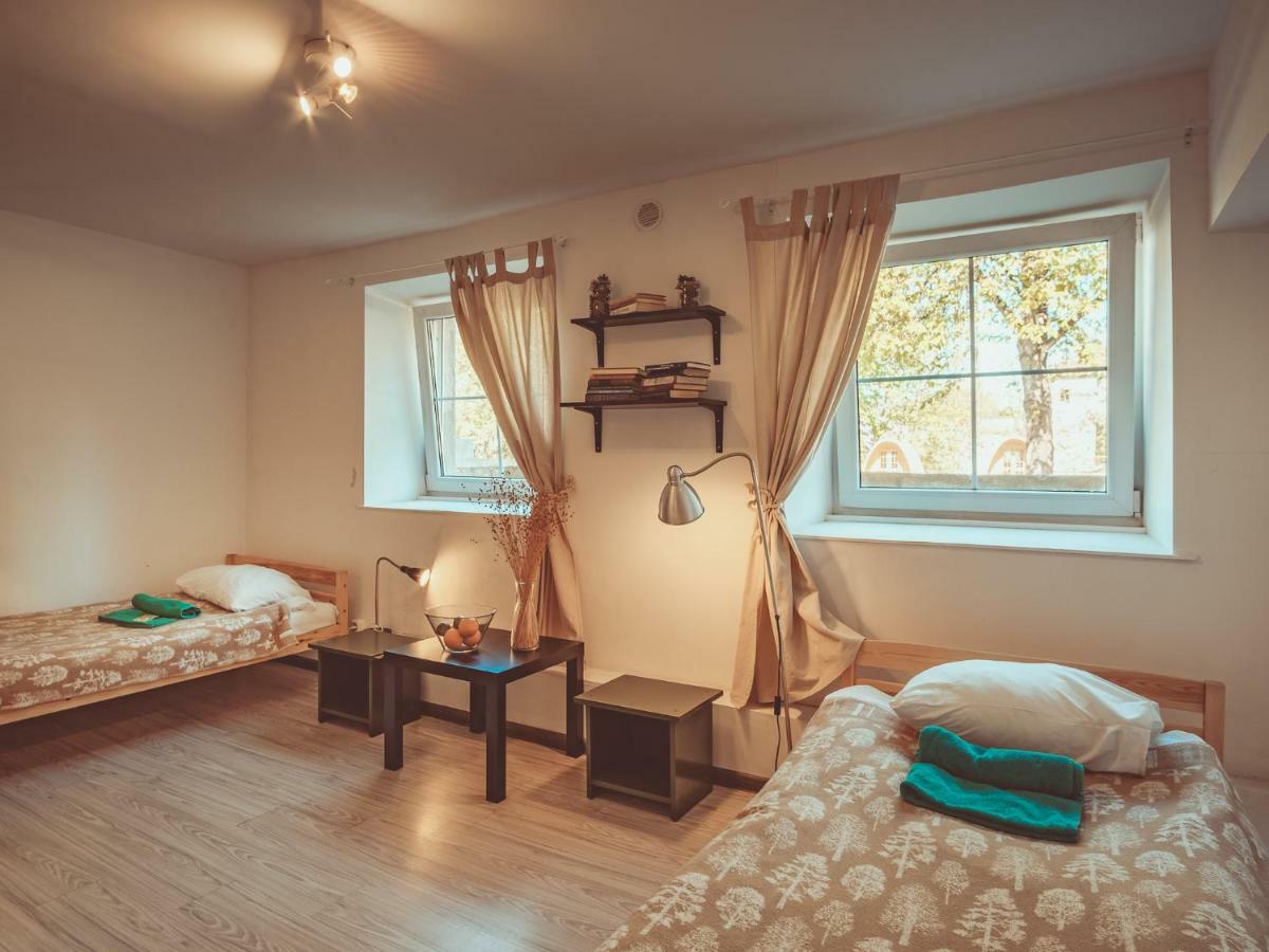 וילנה Downtown Forest Hostel & Camping מראה חיצוני תמונה